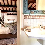 La Vecchia Scuola فندق مبيت وإفطار 4*